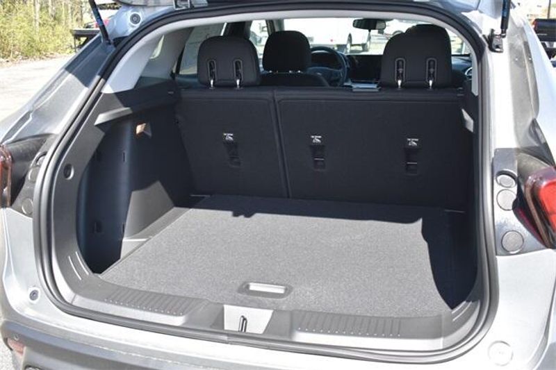 2025 Chevrolet Trax LSImage 15