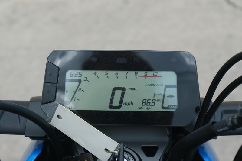2025 Honda GROM CANDY BLUE Image 13