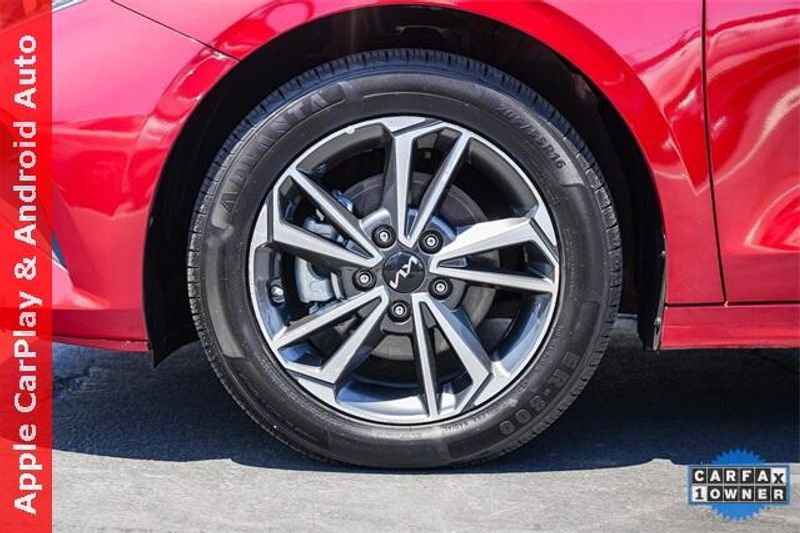 Used 2022 Kia Forte LXSImage 11