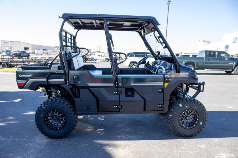 NEW 2026 KAWASAKI MULE PROFXT 1000 LE Image 3