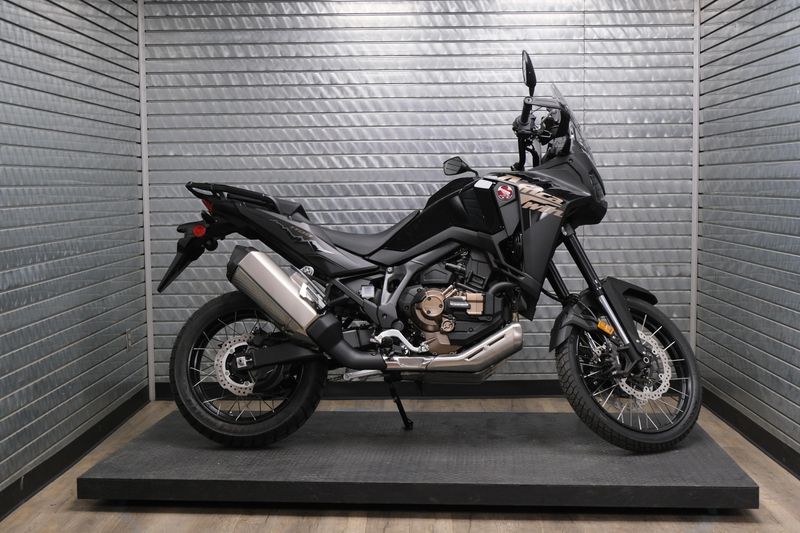 NEW 2026 HONDA AFRICA TWIN DCT Image 2