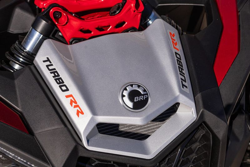 NEW 2025 CAN-AM MAVERICK X3 MAX X RS TURBO RR WITH SMARTSHOX Image 17