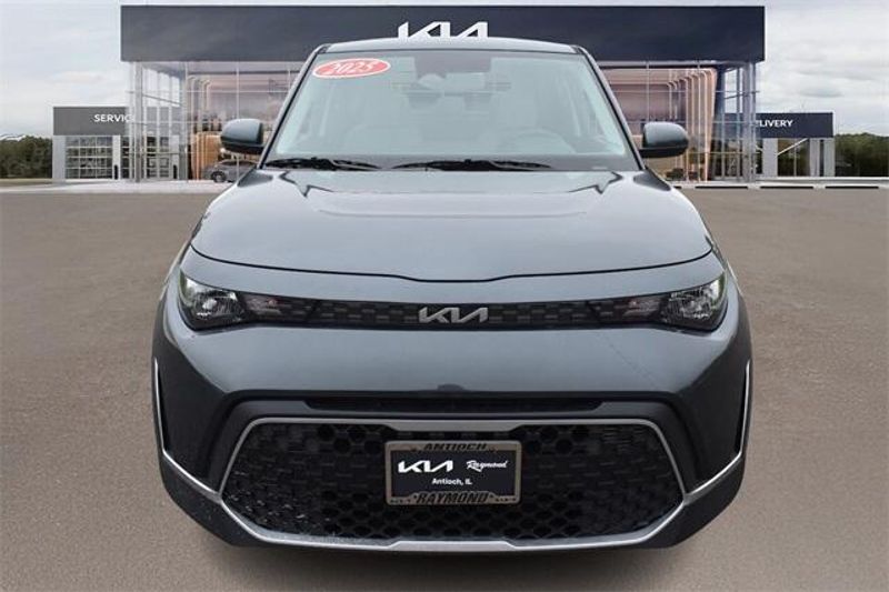New 2025 Kia Soul LXImage 8