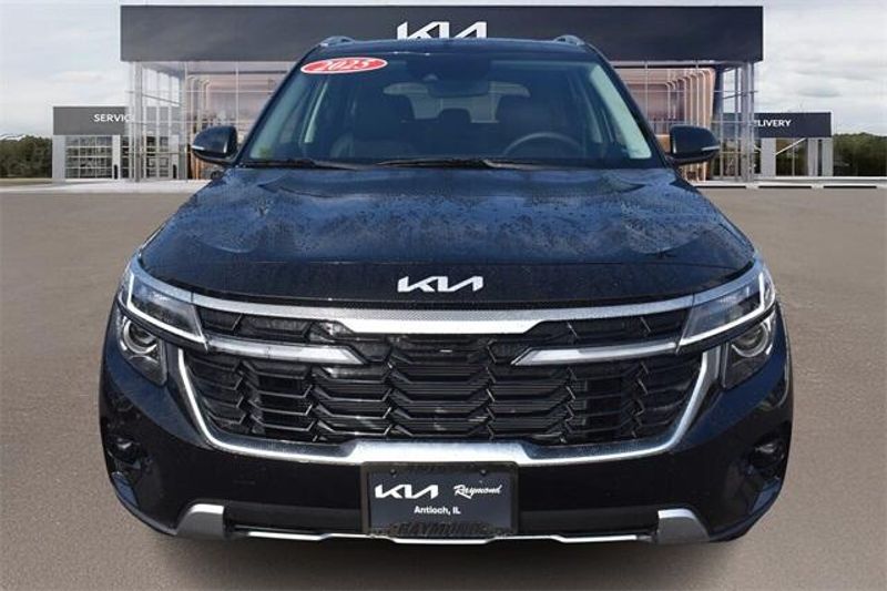 2025 Kia Seltos EXImage 8