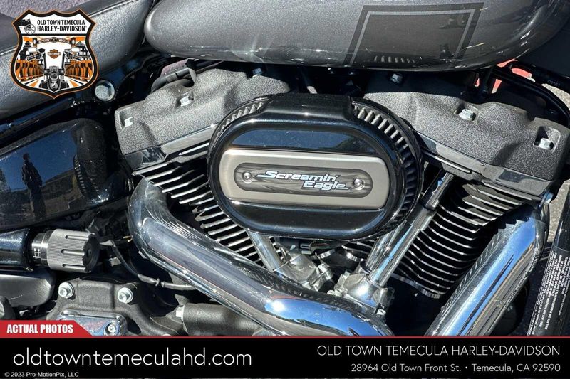 2021 Harley-Davidson Softail in a GAUNTLET GRAY METALLIC exterior color. BMW Motorcycles of Temecula – Southern California (951) 506-6903 bmwmotorcyclesoftemecula.com 