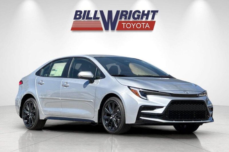 New 2027 Toyota Corolla Hybrid SEImage 1