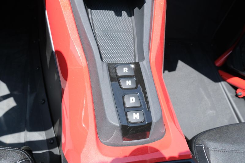 NEW 2026 POLARIS SLINGSHOT R AUTODRIVE Image 19