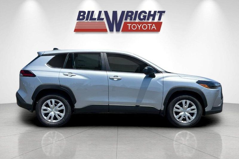 New 2026 Toyota Corolla Cross LImage 2