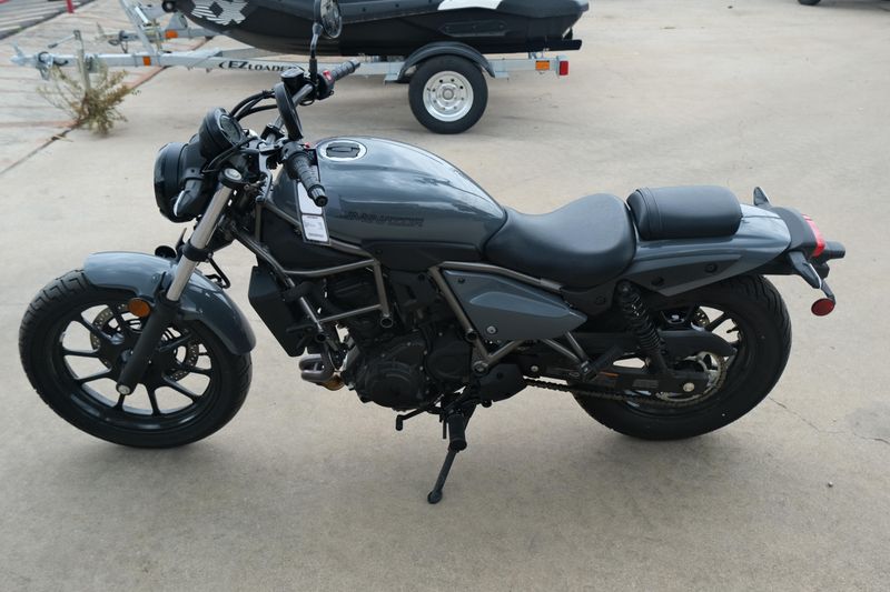 2024 Kawasaki ELIMINATOR PEARL STORM GRAY Image 7