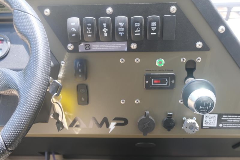 2025 LANDMASTER AMP CREW CAB WILDERNESS EDITION FOREST GREEN Image 19