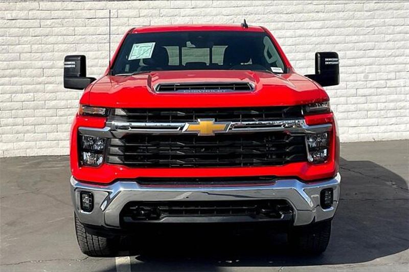 2024 Chevrolet Silverado 2500HD LTImage 2