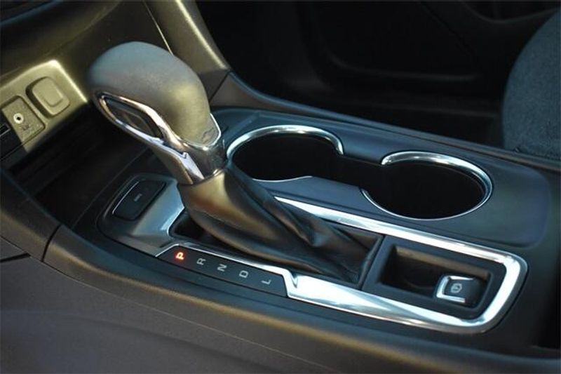 Used 2024 Chevrolet Equinox LTImage 24