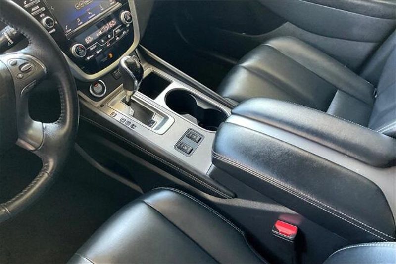 2023 Nissan Murano SVImage 17