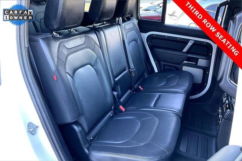 Used 2024 Land Rover Defender X-Dynamic SEImage 26