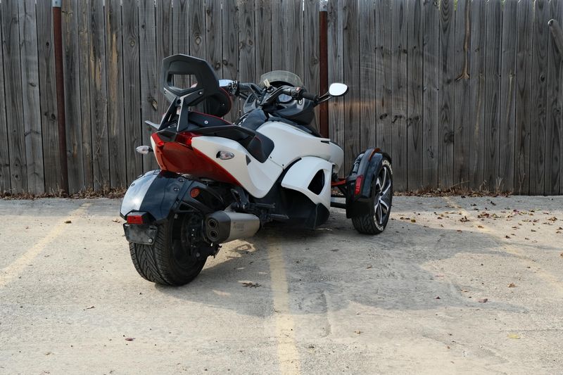 USED 2014 CAN-AM RD SPYDER RS S 991 Image 3