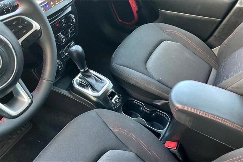 2023 Jeep Renegade TrailhawkImage 17