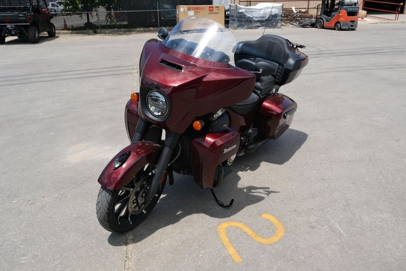 Used 2024 Indian Motorcycle ROADMASTER DARK HORSE MAROON METALLIC Image 7