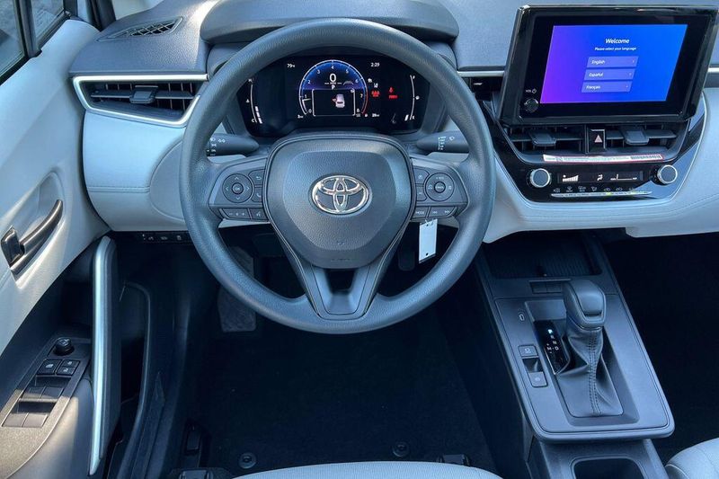 Used 2026 Toyota Corolla Cross LImage 14
