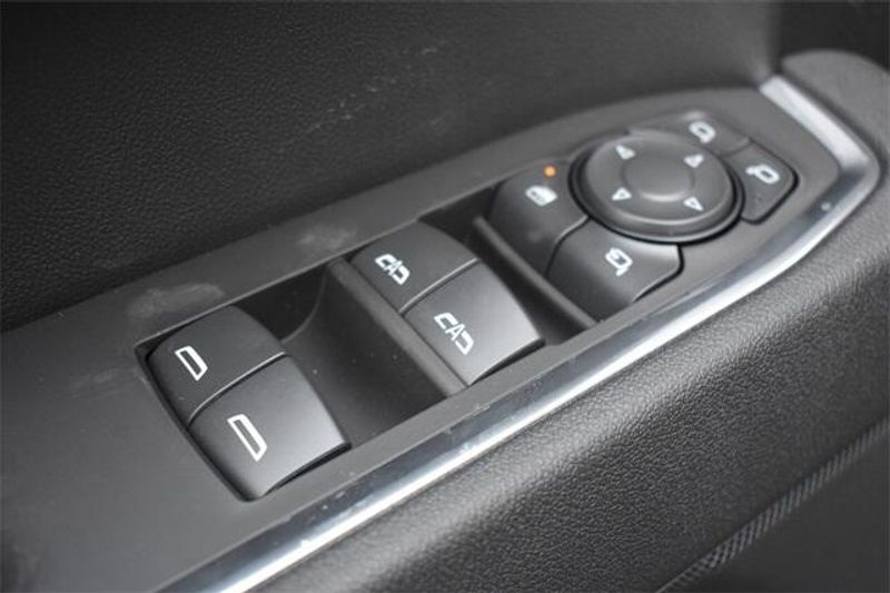 2025 Chevrolet Silverado 1500 LTZImage 24