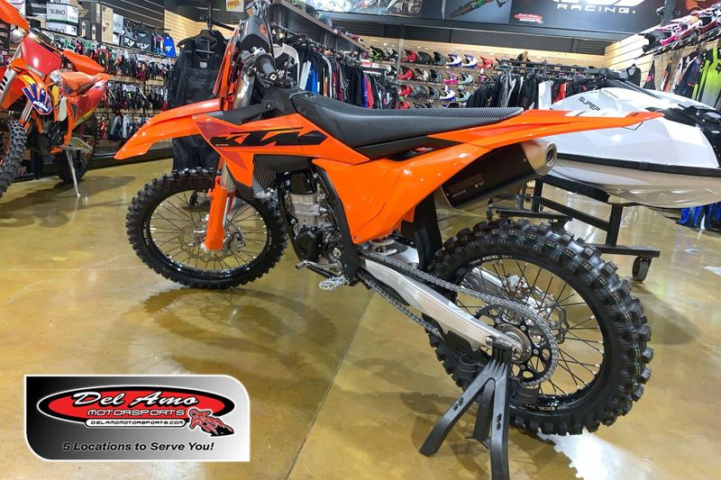 New 2025 KTM 450 SX-F Image 1