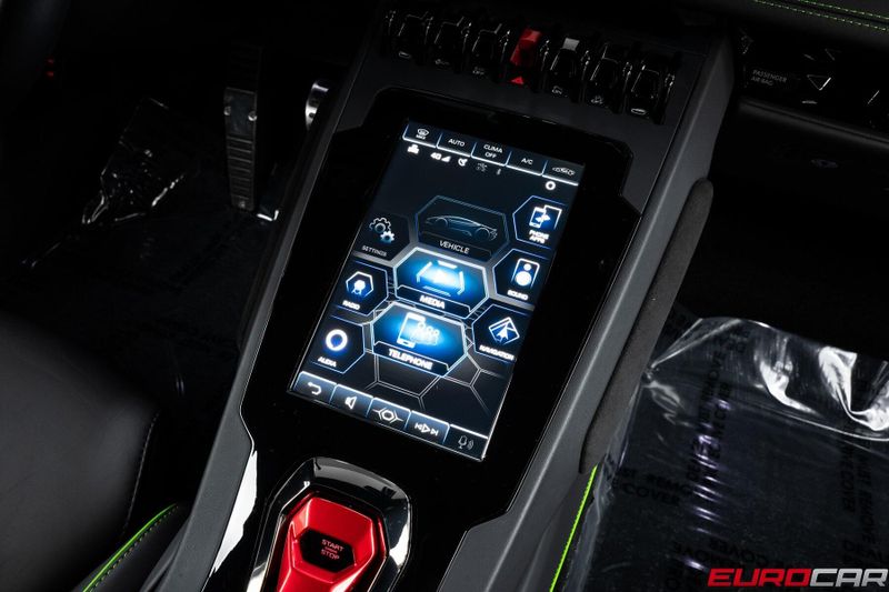 2023 Lamborghini Huracan EVO RWD *HIGH GLOSS BLACK STYLE PACKAGE* Image 28