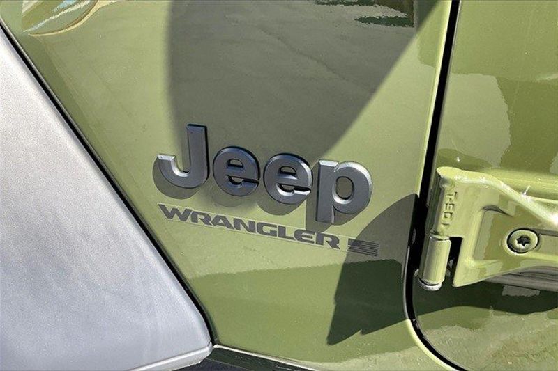 2024 Jeep Wrangler 2-door Sport SImage 13