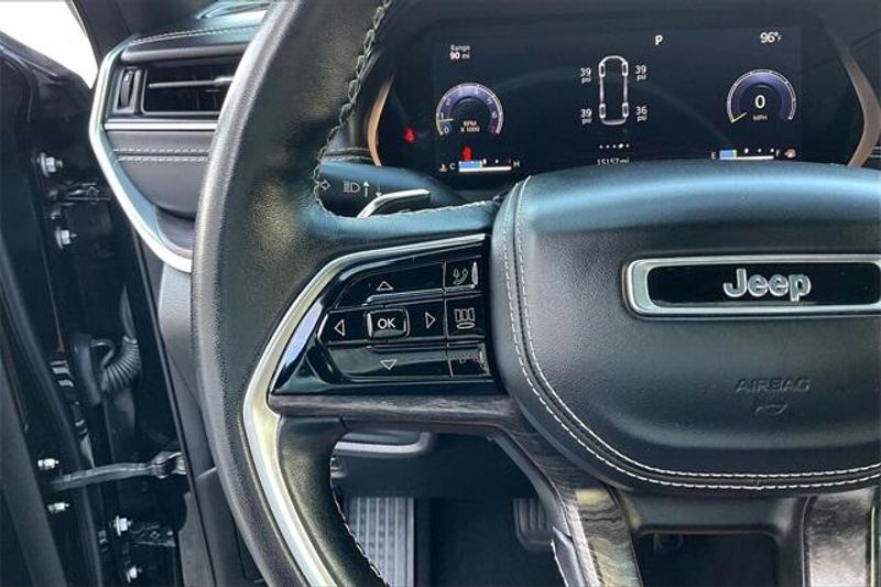 Used 2022 Jeep Grand Cherokee L OverlandImage 18