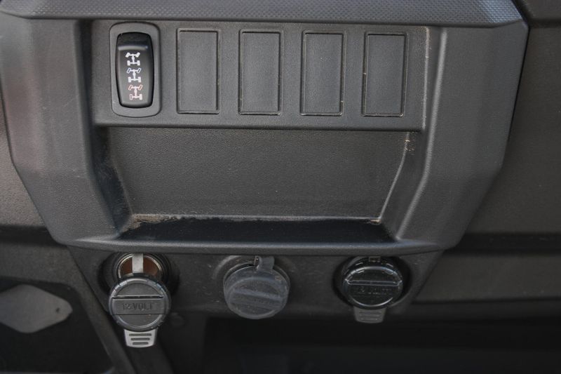 2025 Polaris RANGER 1000 PREMIUM GRANITE GRAY Image 26
