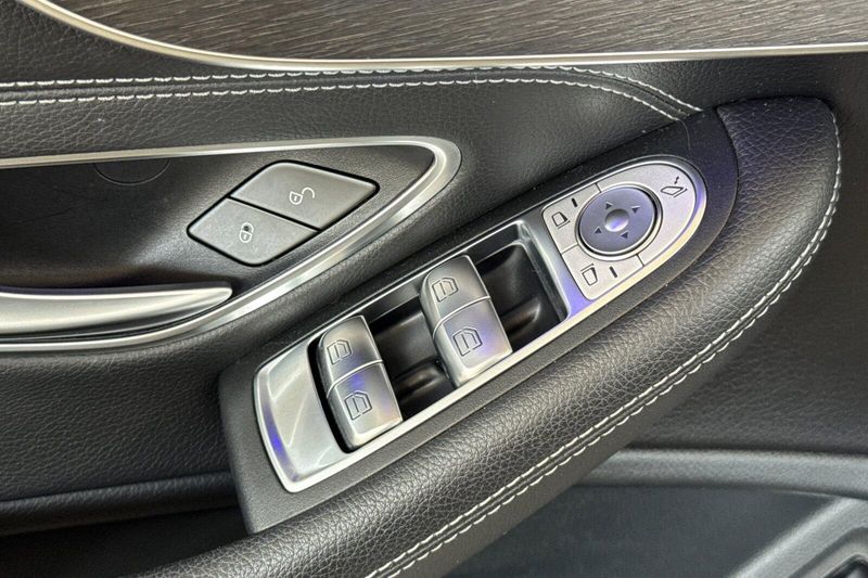 Used 2023 Mercedes-Benz C-Class C 300Image 13