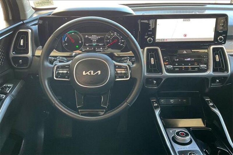 2024 Kia Sorento Hybrid EXImage 4