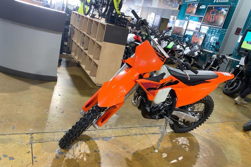 New 2025 KTM 450 XC-F Image 21