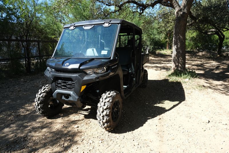 2025 Can-Am DEFENDER MAX LONE STAR HD10 STEALTH  BLACKImage 12