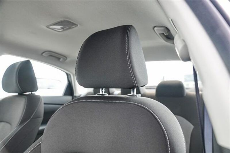 2024 Kia Forte LXImage 25