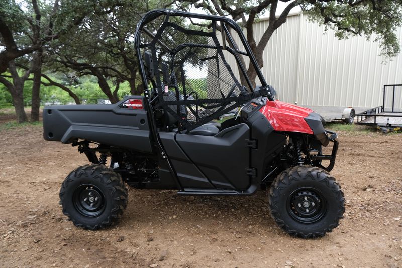 2025 Honda PIONEER 700 HERO REDImage 26