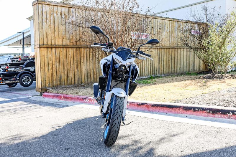 2025 Yamaha MT03   ICE STORM Image 3