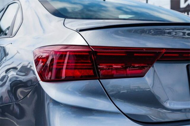 Used 2022 Kia Forte GT-LineImage 9