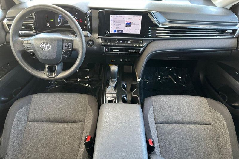 Used 2025 Toyota Camry LEImage 12