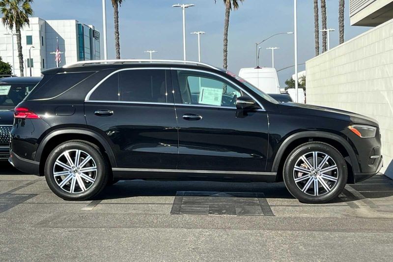 2024 Mercedes-Benz GLE 450eImage 3