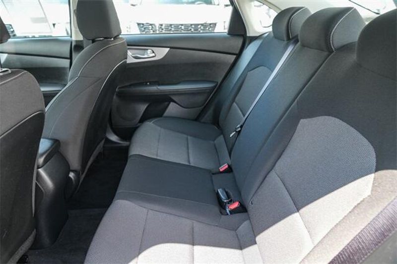 2022 Kia Forte LXSImage 19