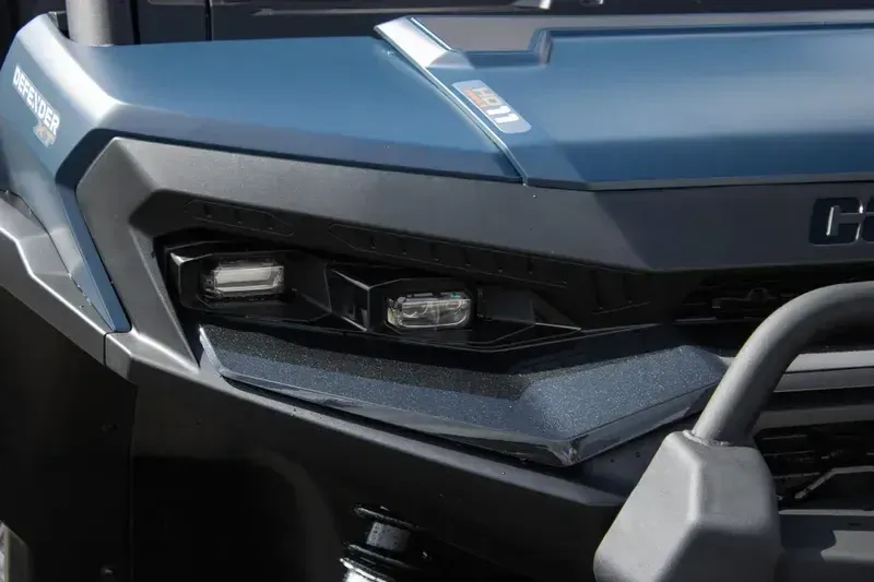 NEW 2026 CAN-AM DEFENDER MAX XT HD11 WITH 1025 INCH TOUCHSCREEN Image 10