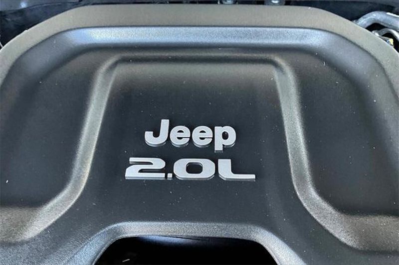 Used 2021 Jeep Wrangler Unlimited WillysImage 32