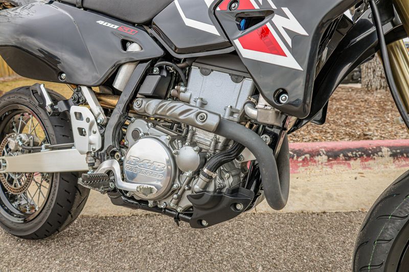 USED 2022 SUZUKI DRZ400SM Image 9