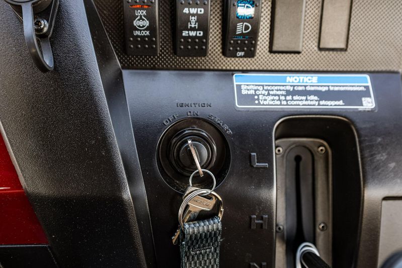 NEW 2026 KAWASAKI MULE PROFXT 1000 LE PLATINUM RANCH EDITION Image 3