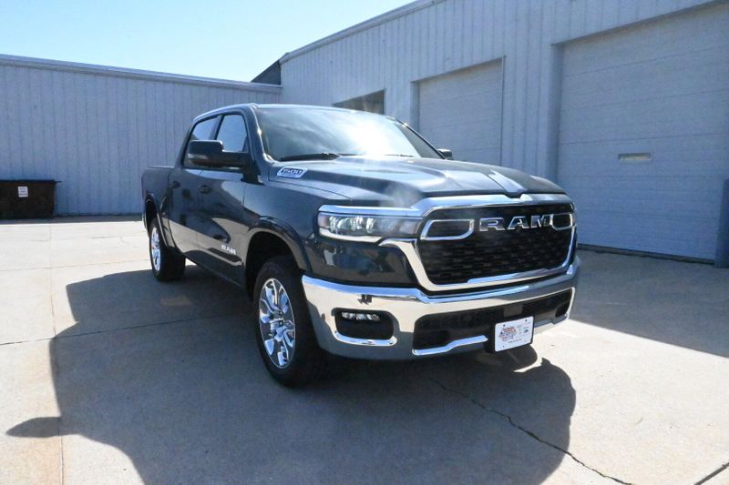 2025 RAM 1500 Big HornImage 2