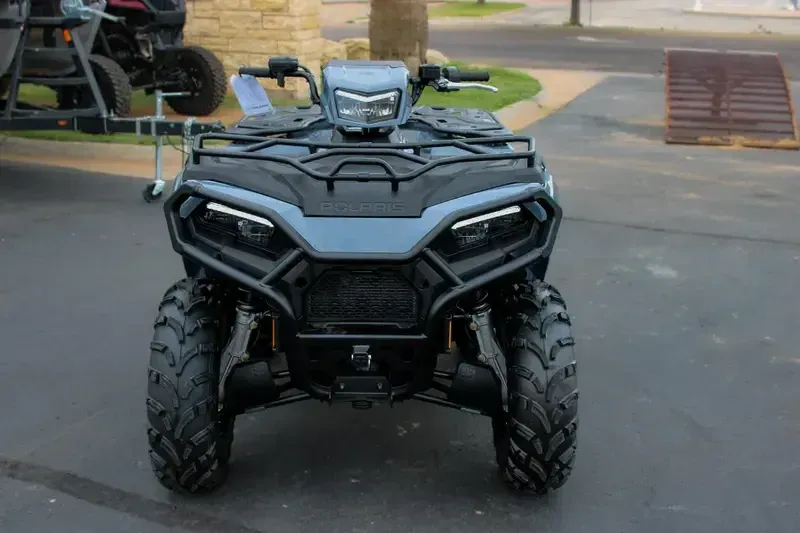 New 2025 Polaris SPORTSMAN TOURING 570 EPS STEALTH GRAY Image 5