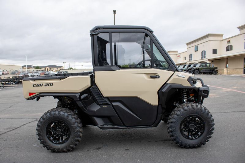 NEW 2026 CAN-AM DEFENDER LIMITED CAB HD11 Image 2