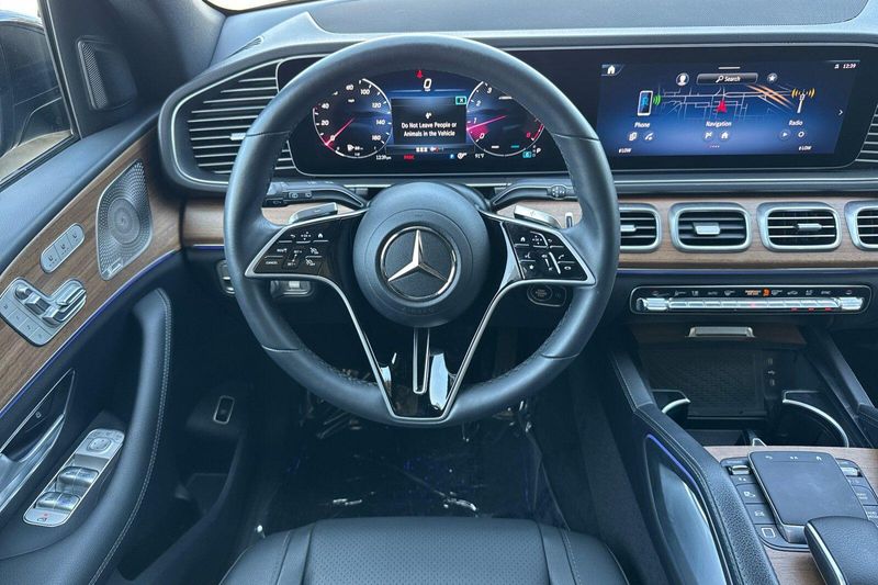 Used 2025 Mercedes-Benz GLE 450Image 16