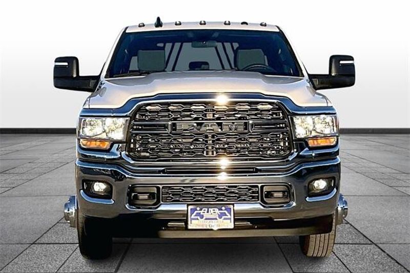 2024 RAM 3500 Tradesman Crew Cab Chassis 4x4 60