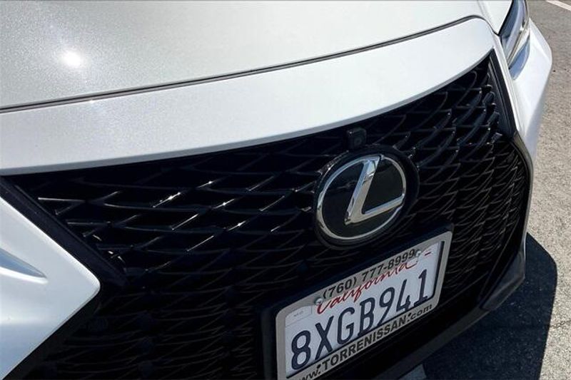2021 Lexus IS 350 F SPORTImage 30