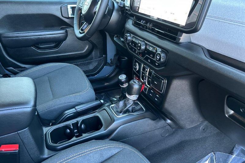 Used 2024 Jeep Wrangler Willys 4xeImage 15